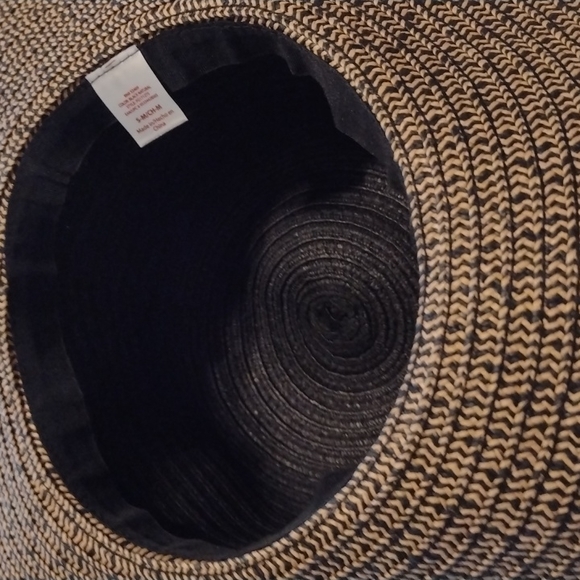 Sunhat ☀️Size small to medium - Picture 3 of 5